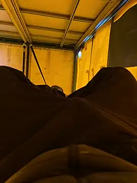 Snapshot of cussy007 chatting on 12.17.24 cussy007 online show from 12.17.24