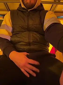 Snapshot of cussy007 chatting on 01.21.25 cussy007 online show from 01.21.25