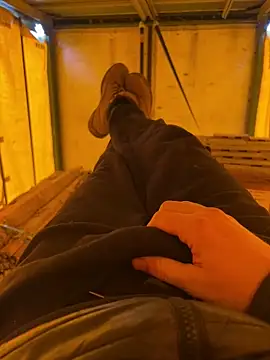 Snapshot of cussy007 chatting on 02.20.25 cussy007 online show from 02.20.25