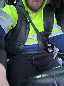 Snapshot of cussy007 chatting on 02.25.25 cussy007 online show from 02.25.25