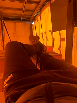 Snapshot of cussy007 chatting on 10.24.25 cussy007 online show from 10.24.25