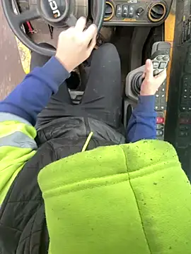 Snapshot of cussy007 chatting on 02.13.26 cussy007 online show from 02.13.26