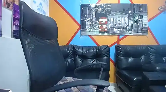 Heidy Sumers online show from 02.13.25