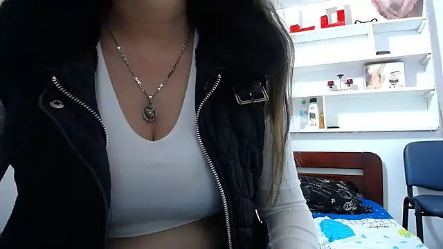 Luna girlhot  online show from 02.01.26