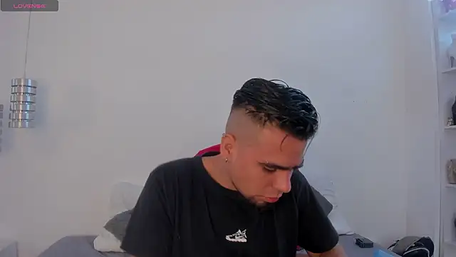 PittAndLunaa online show from 01.17.26