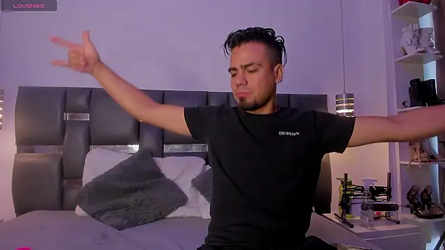 PittAndLunaa online show from 02.12.26