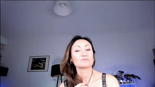 MissAliciaFD online show from 12.19.24