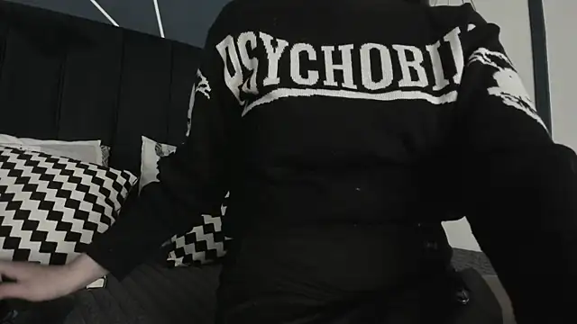 Adeelinee online show from 01.30.25