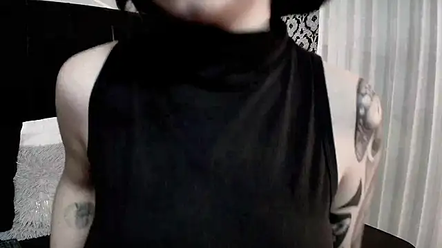 Adeelinee online show from 10.25.25