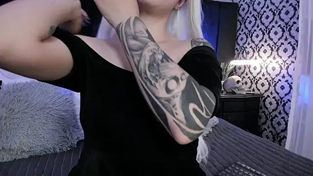 Adeelinee online show from 11.07.25