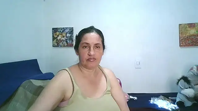 Snapshot of ximenajimenez chatting on 06.18.26 ximenajimenez online show from 06.18.26