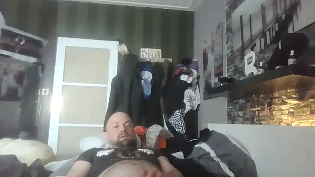 Prehistorixxx2686 online show from 04.22.26