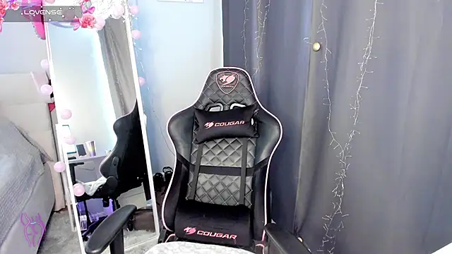 Kimmy powell online show from 04.21.26