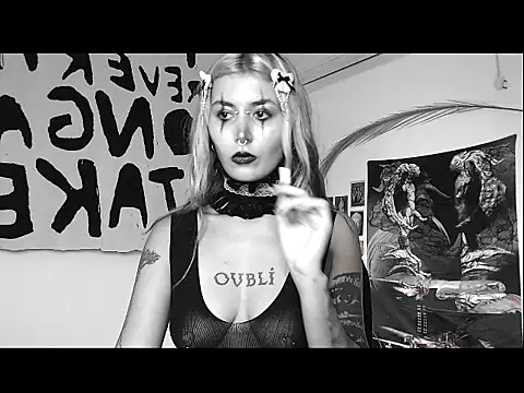 god x girl online show from 11.12.25