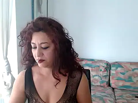 Snapshot of danasantoreal chatting on 09.22.25 danasantoreal online show from 09.22.25