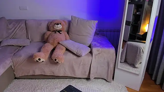 LindsayDeee online show from 02.19.26