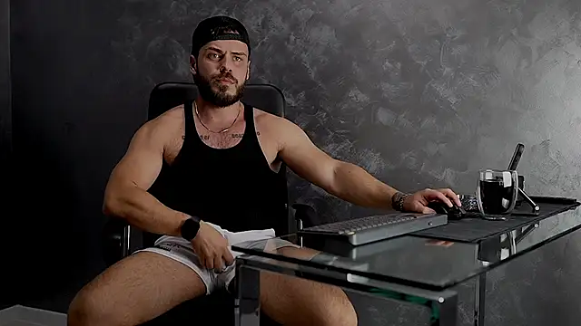 Snapshot of juliusmasters chatting on 10.30.25 juliusmasters online show from 10.30.25