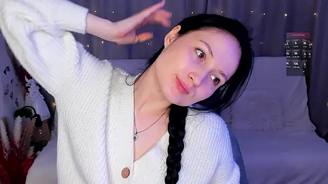 Snapshot of LisaMooore chatting on 01.11.25 LisaMooore online show from 01.11.25