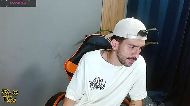 Mr WhiteCock online show from 12.02.25