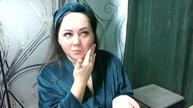 JuliaMorganss online show from 02.11.26