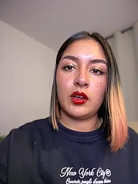 Snapshot of Rae_Lil_White chatting on 02.06.25 Rae Lil White online show from 02.06.25