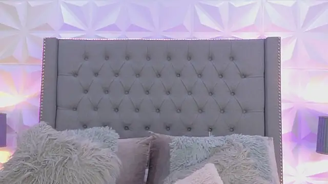 sarah salis  online show from 12.14.24