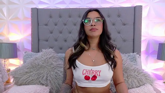 sarah salis  online show from 12.18.24