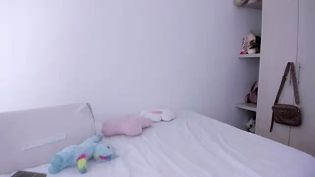 Snapshot of analia_collins chatting on 09.25.25 analia collins online show from 09.25.25