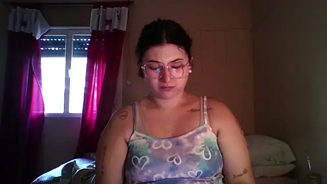 Snapshot of imsohornydacom chatting on 02.04.26 imsohornydacom online show from 02.04.26