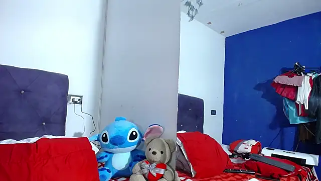 Squirter pussybomb online show from 11.11.25