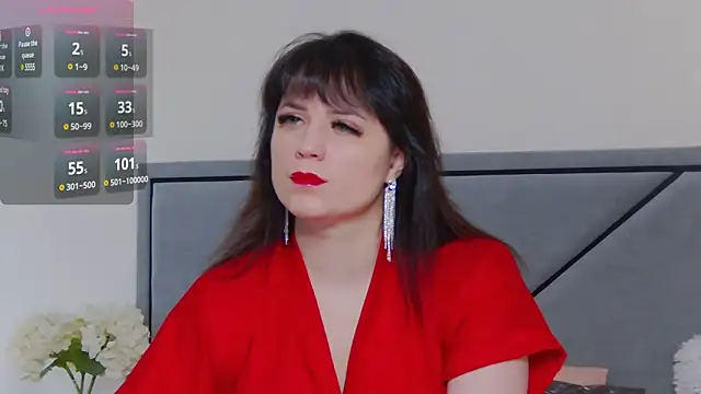 BellaHillss online show from 03.11.25