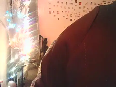 Snapshot of DaddyQuimHot chatting on 03.04.25 DaddyQuimHot online show from 03.04.25