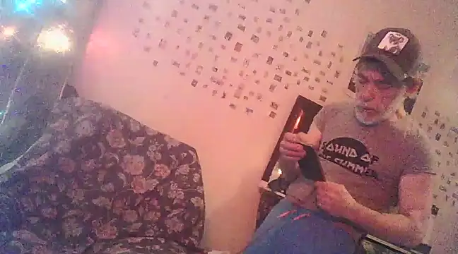 Snapshot of DaddyQuimHot chatting on 03.05.25 DaddyQuimHot online show from 03.05.25