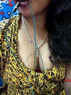 Snapshot of jasss-11 chatting on 09.29.25 jasss-11 online show from 09.29.25