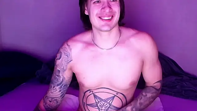 Snapshot of baphomet_from_ice chatting on 11.05.25 baphomet from ice online show from 11.05.25