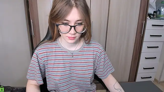 Snapshot of PureHeartt_ chatting on 12.17.24 PureHeartt online show from 12.17.24