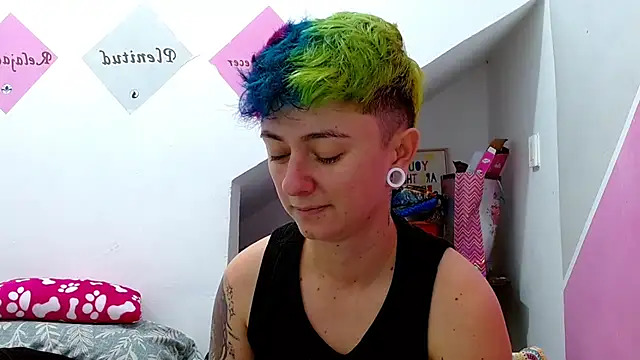 tomboyblue online show from 10.09.25