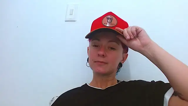 tomboyblue online show from 04.04.26