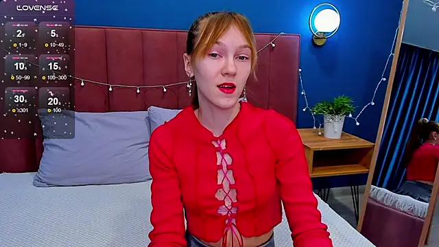 Snapshot of VanillaKelly chatting on 01.24.25 VanillaKelly online show from 01.24.25