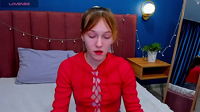 Snapshot of VanillaKelly chatting on 01.24.25 VanillaKelly online show from 01.24.25