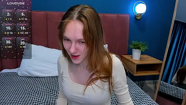 Snapshot of VanillaKelly chatting on 02.24.25 VanillaKelly online show from 02.24.25