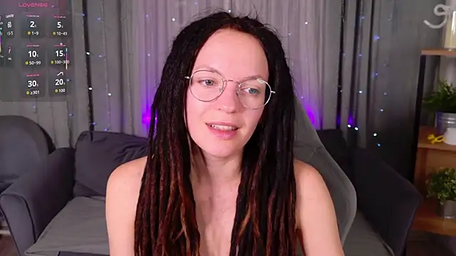 Snapshot of CoreyJane chatting on 08.03.26 CoreyJane online show from 08.03.26