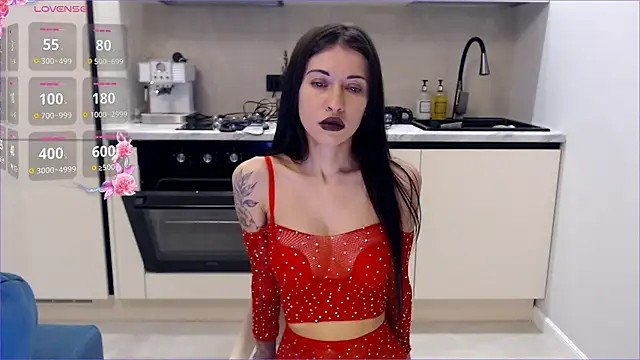 Snapshot of re_jeena chatting on 12.26.24 re jeena online show from 12.26.24