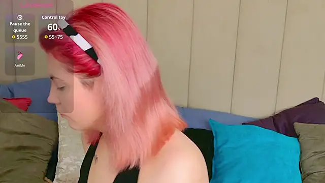 Snapshot of Lisa_Adam chatting on 11.14.25 Lisa Adam online show from 11.14.25