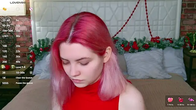 Snapshot of Lisa_Adam chatting on 12.15.25 Lisa Adam online show from 12.15.25