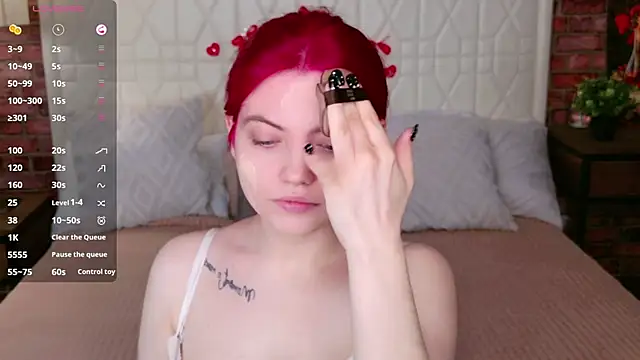 Lisa Adam online show from 04.17.26