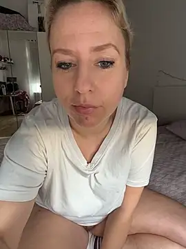 MariaValentine online show from 02.07.26