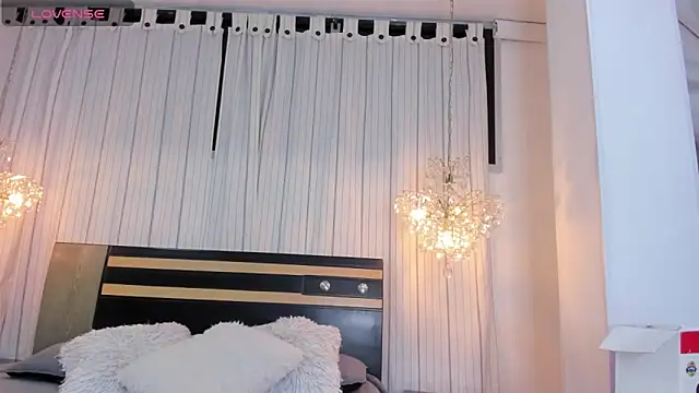 DahianaLincoln online show from 01.04.25