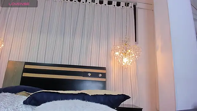 DahianaLincoln online show from 01.28.25