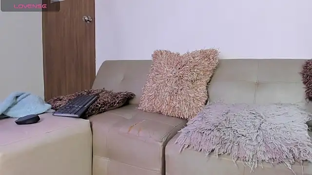 DahianaLincoln online show from 11.26.25